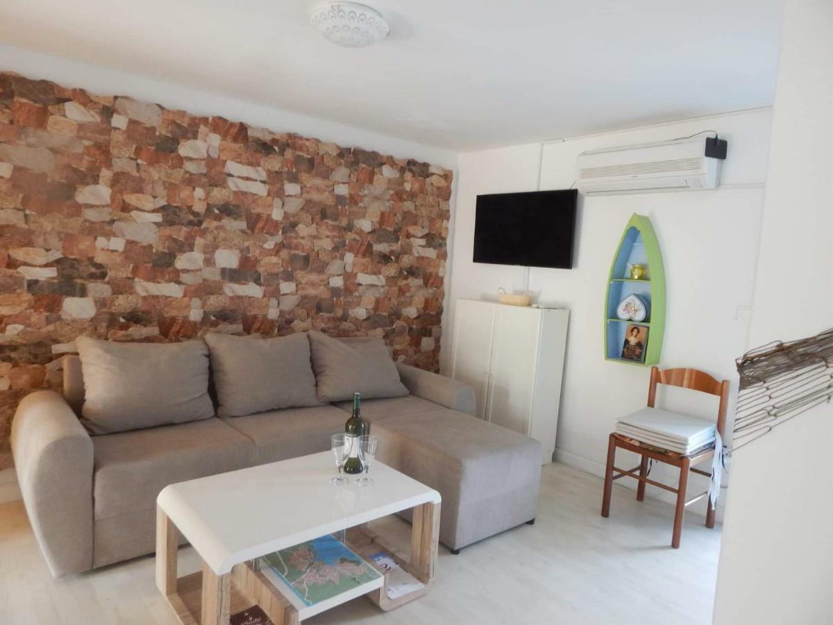 Ferienwohnung Oaza Zgaljic Exterior foto